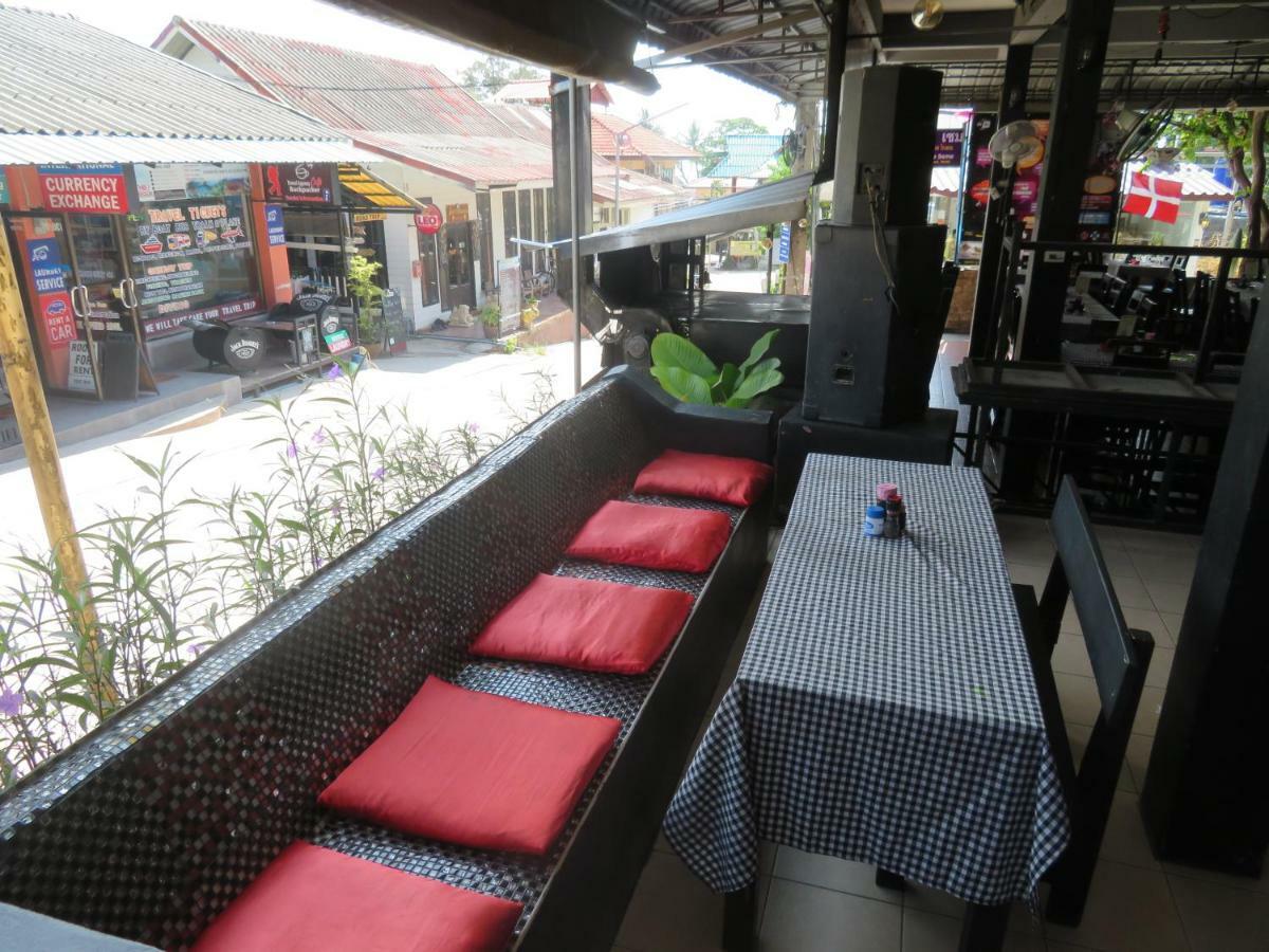 Same Same Guesthouse, Bar & Restaurant (Adults Only) Haad Rin Exterior photo